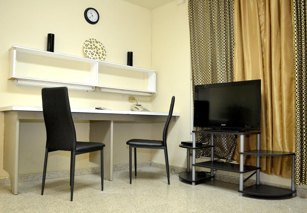 Hostal Universitario San German Exterior photo